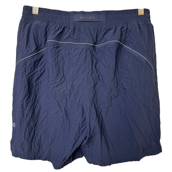Lg Lululemon Men’s Navy Blue Textured Linerless Shorts 7” Inseam Zipper Pockets - Picture 1 of 8